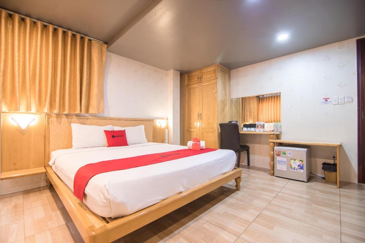 Reddoorz Plus Near Secc Ho Chi Minh City Exterior photo