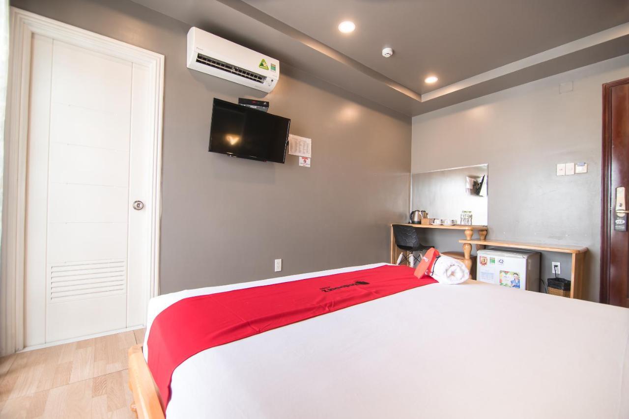 Reddoorz Plus Near Secc Ho Chi Minh City Exterior photo