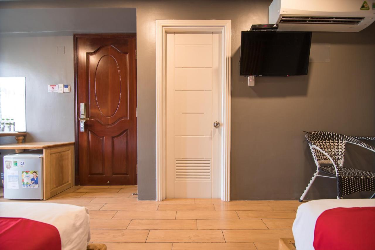 Reddoorz Plus Near Secc Ho Chi Minh City Exterior photo