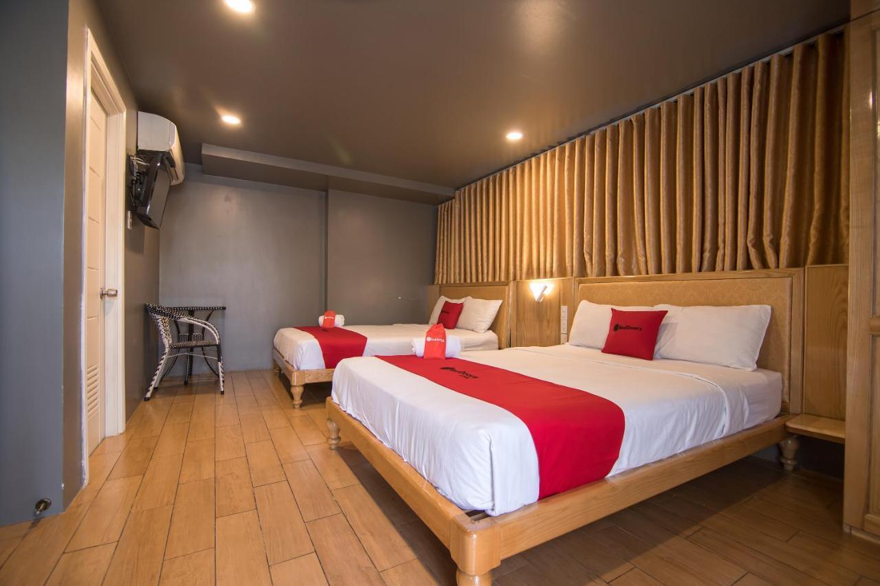 Reddoorz Plus Near Secc Ho Chi Minh City Exterior photo