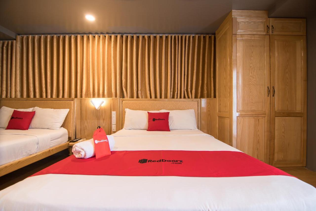 Reddoorz Plus Near Secc Ho Chi Minh City Exterior photo